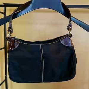 DOONEY & BOURKE SMALL BLACK PURSE